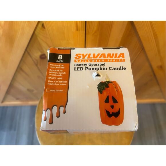 Sylvania 8" LED Halloween Pumpkin Candle Battery Operated (5539) - Picture 11 of 12